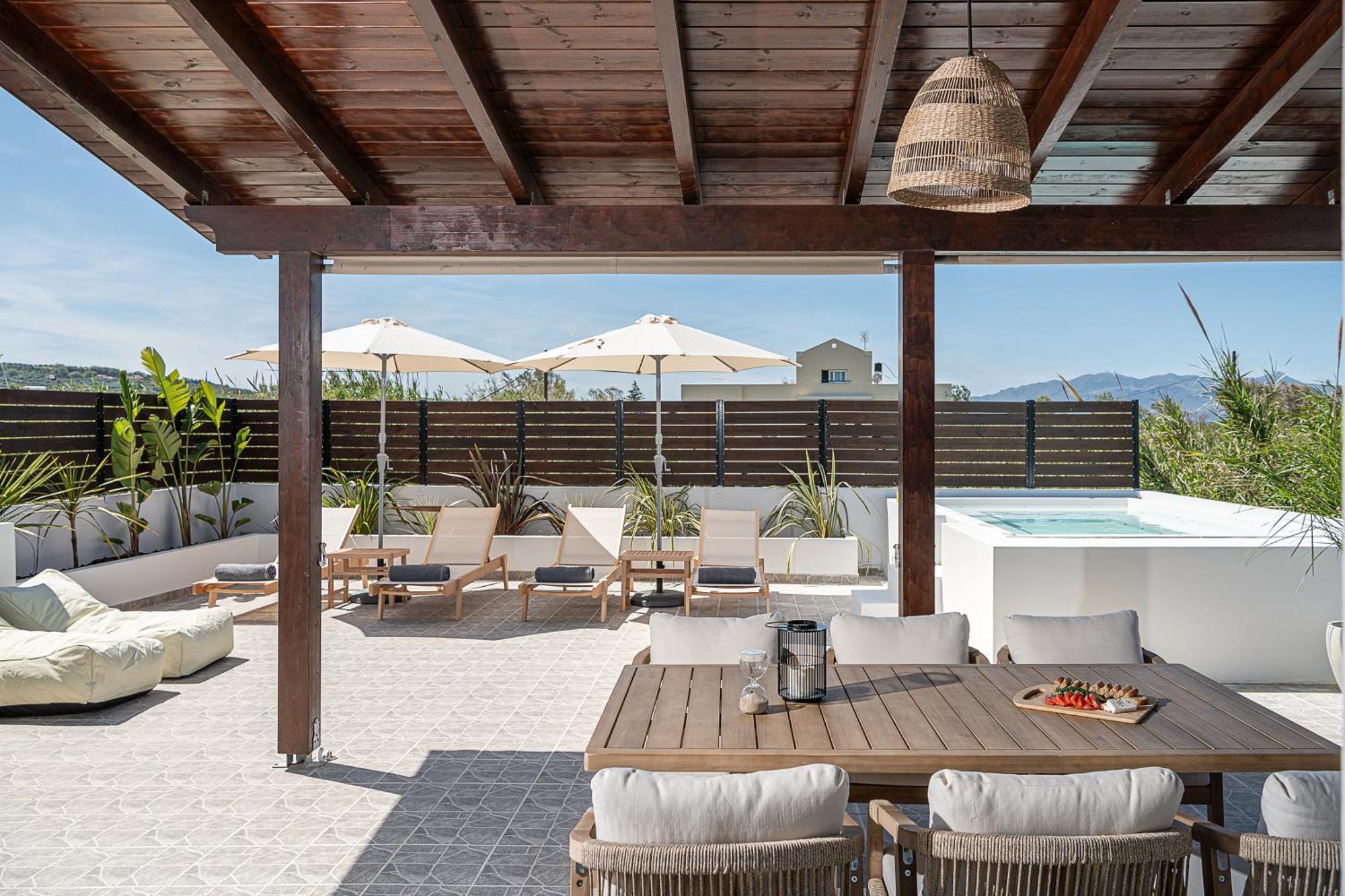 Sol Luxury Apartment - Close To The Beach With A Private Mini Pool خانيا المظهر الخارجي الصورة