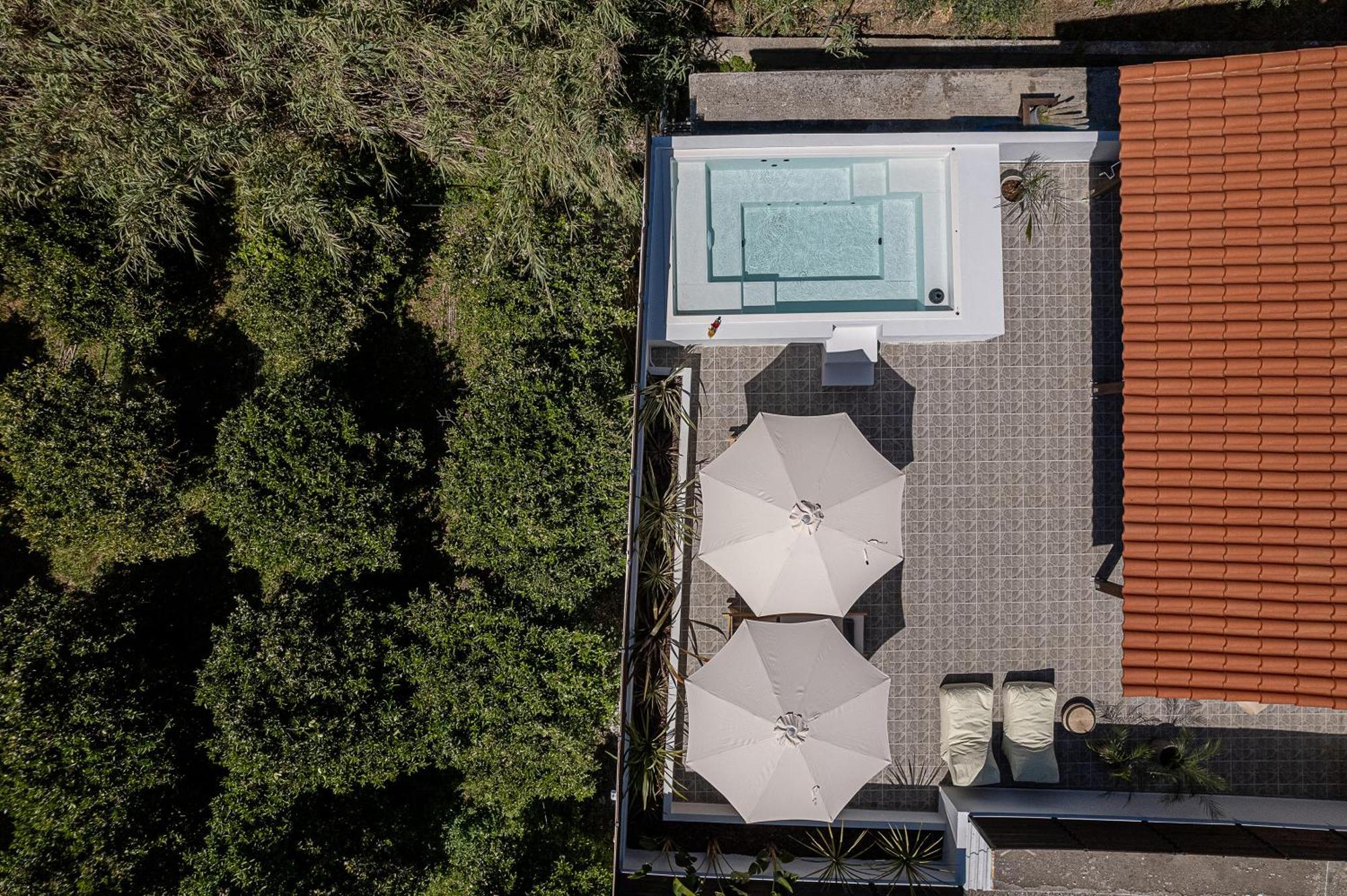 Sol Luxury Apartment - Close To The Beach With A Private Mini Pool خانيا المظهر الخارجي الصورة