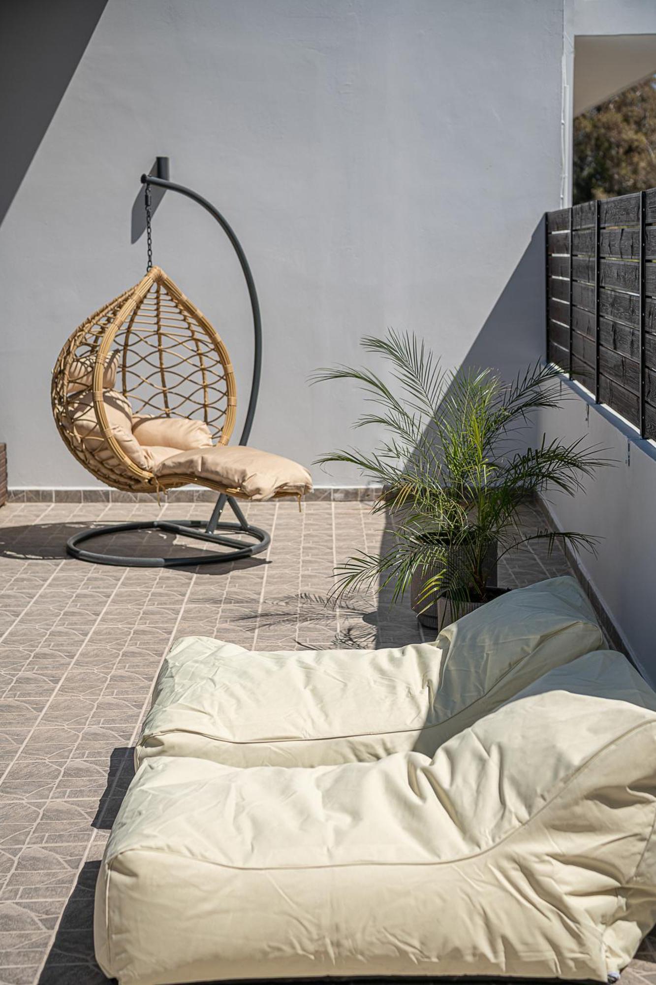 Sol Luxury Apartment - Close To The Beach With A Private Mini Pool خانيا المظهر الخارجي الصورة